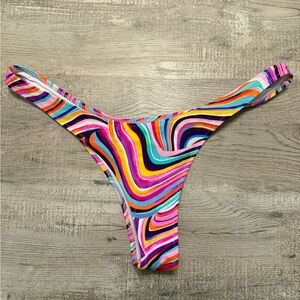 White Fox Boutique Belmont Bottom Calyspo print